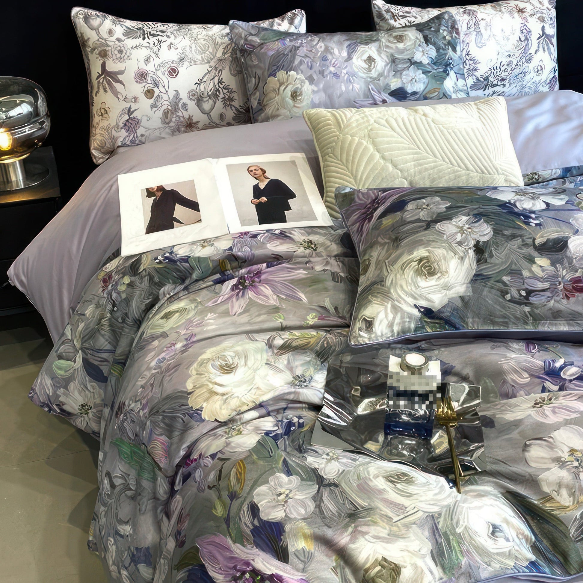 Elegant Floral Duvet Cover Set - Luxurious Egyptian Cotton, King Size-3