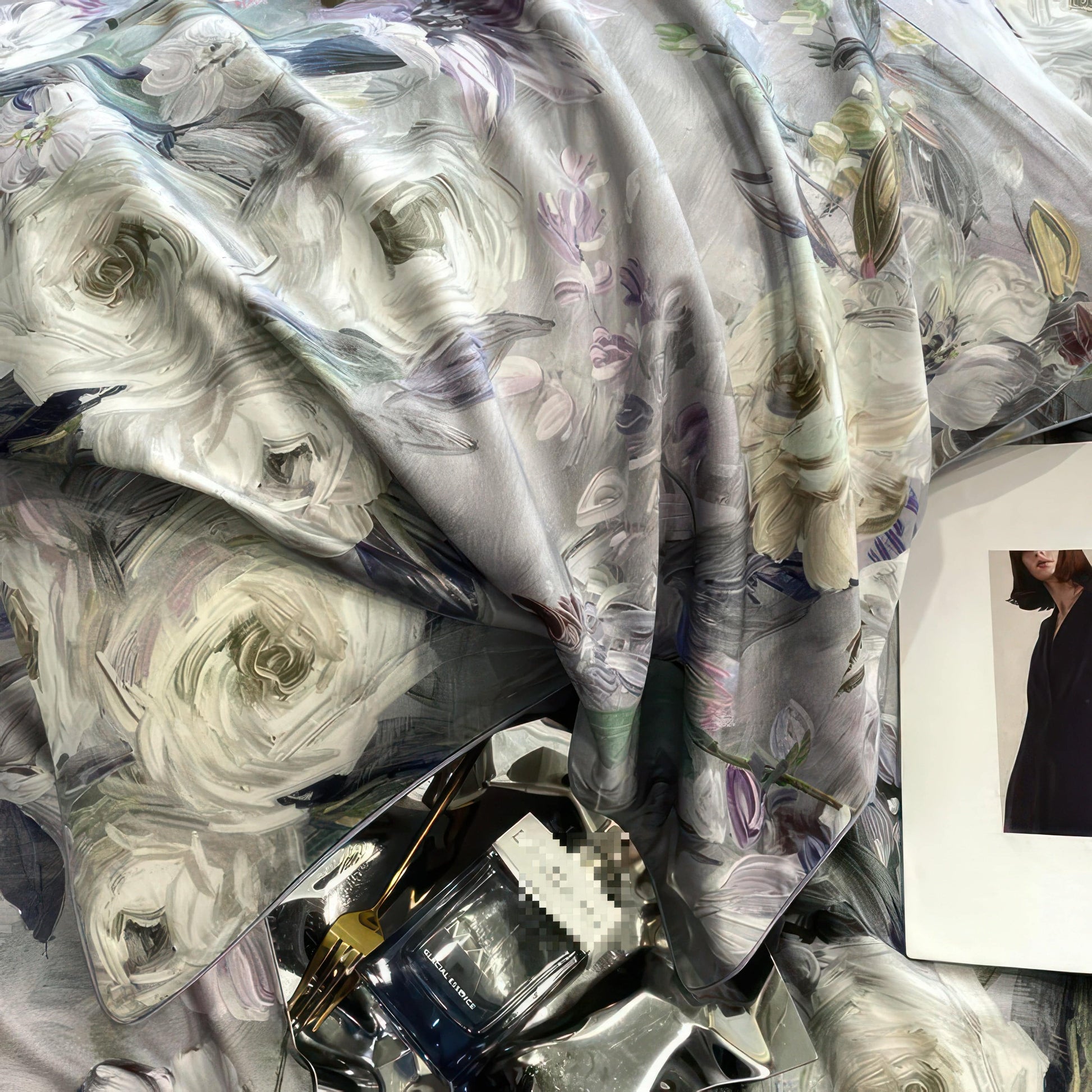 Elegant Floral Duvet Cover Set - Luxurious Egyptian Cotton, King Size-4