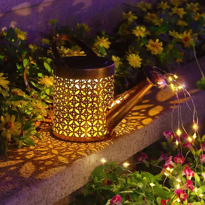 Solara – Solar Watering Can Garden Light