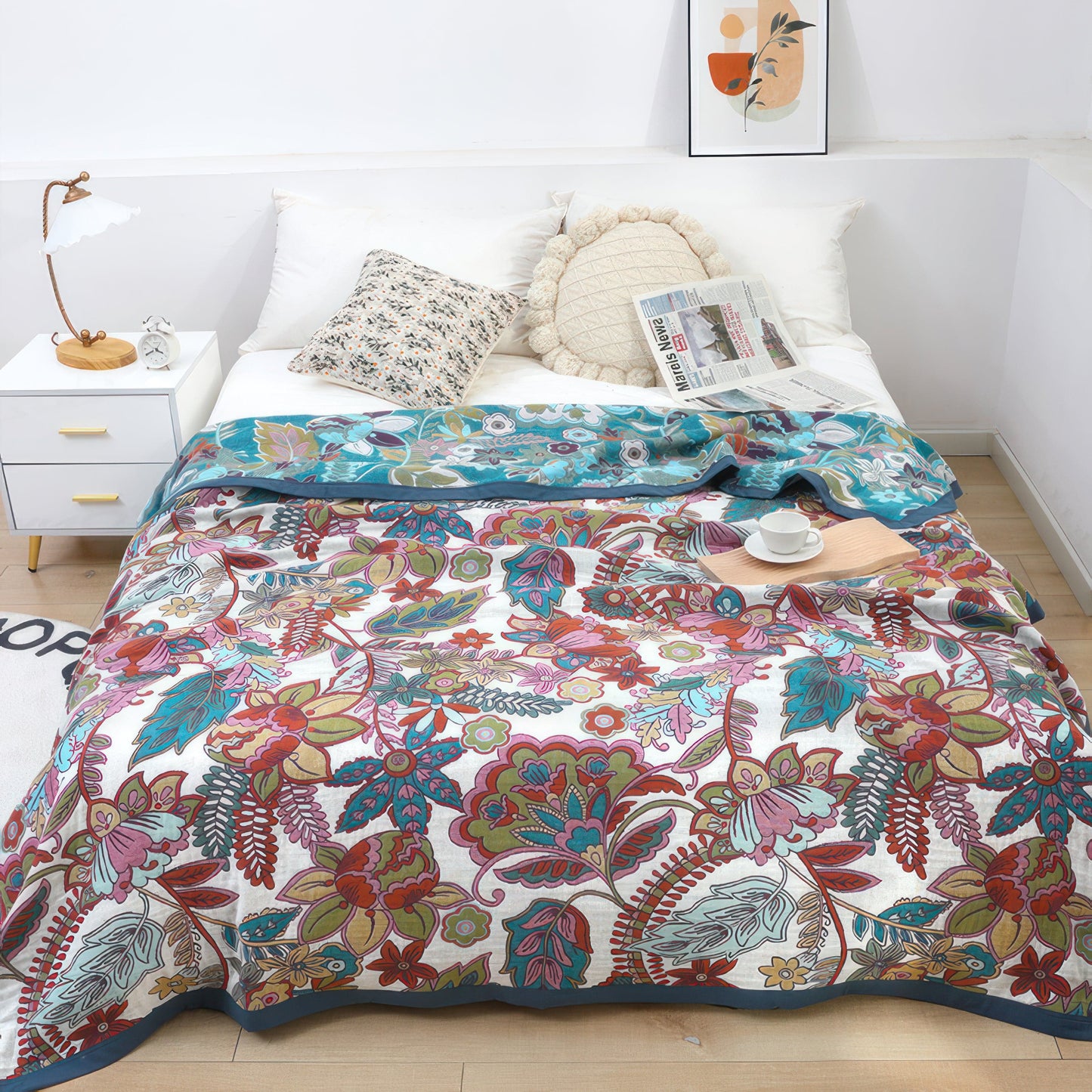 Blossom Dreams - Reversible Floral Cotton Blanket for Home Decor & Comfort-1