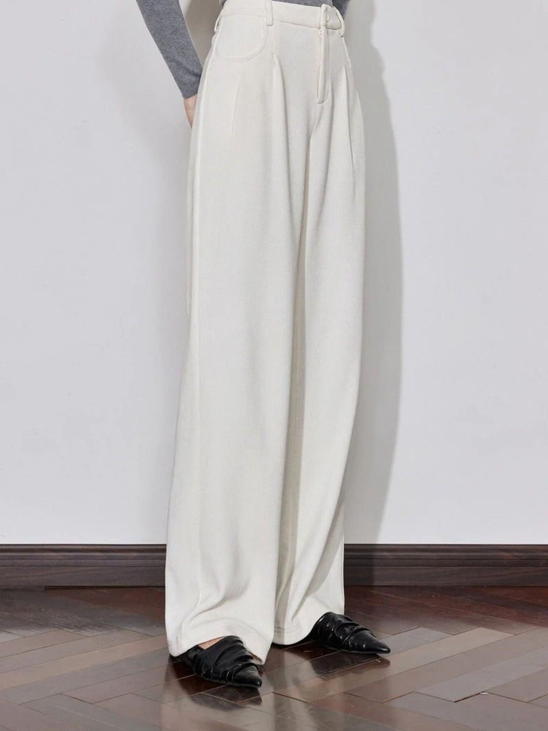 Mila – Wide Pleated Women's Corduroy Pants