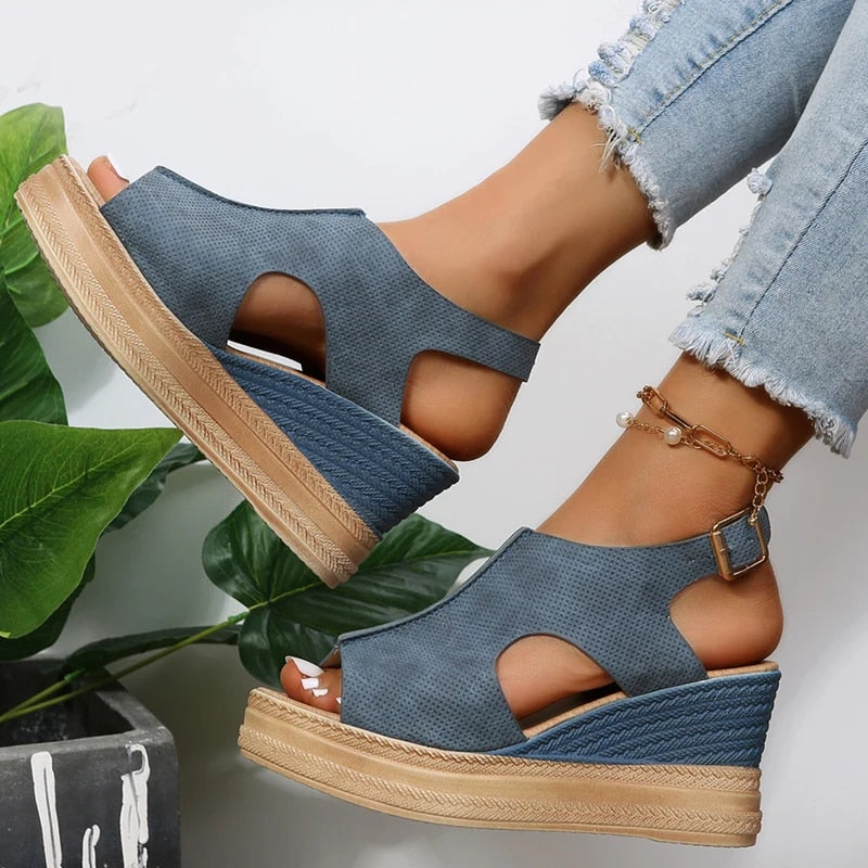 Solea - Women's Stylish Wedge Sandals