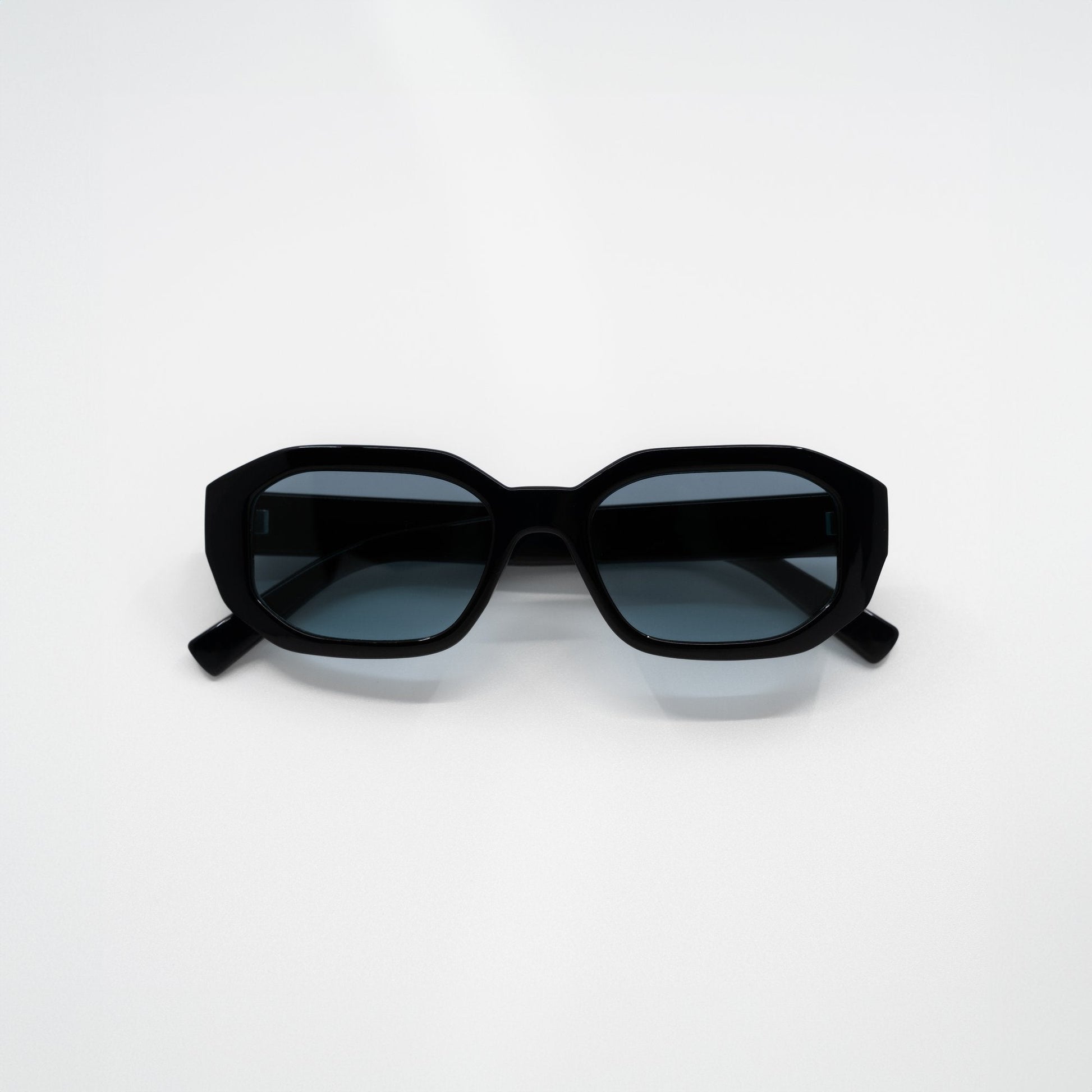 GIA Oval-Shaped Eyewear Glasses Frames with Protective Case & Cloth-1