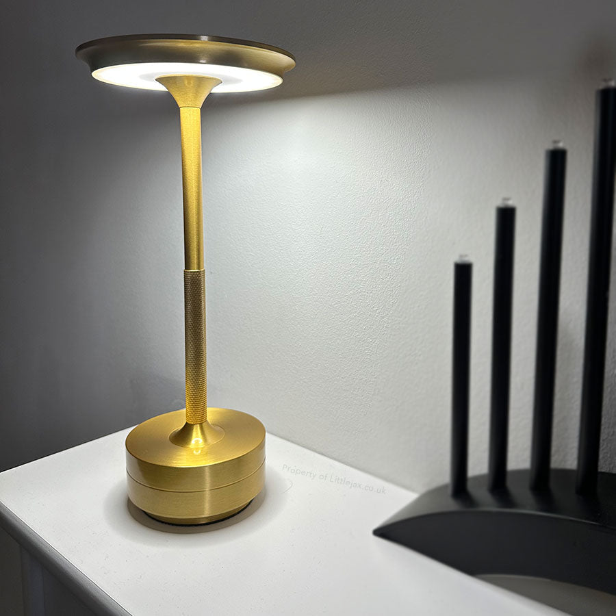 LumiAura - Cordless Modern Table Lamp