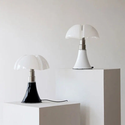 Lumiéra - Elegant Flower Table Lamp